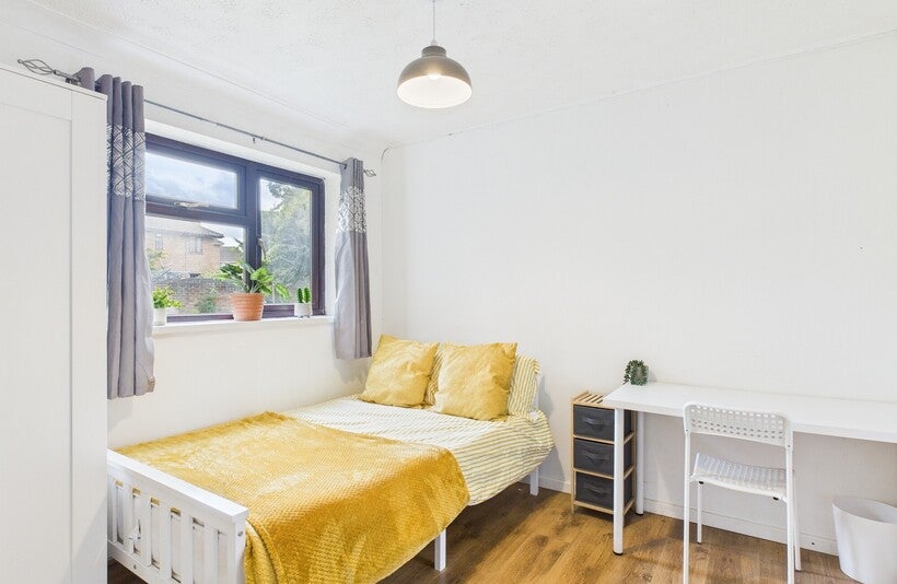 Room Kings Lane in Norwich