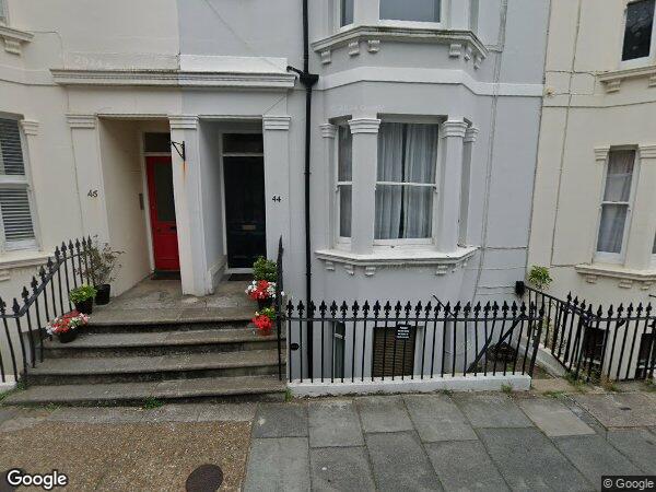 Room Lansdowne Street in Hove