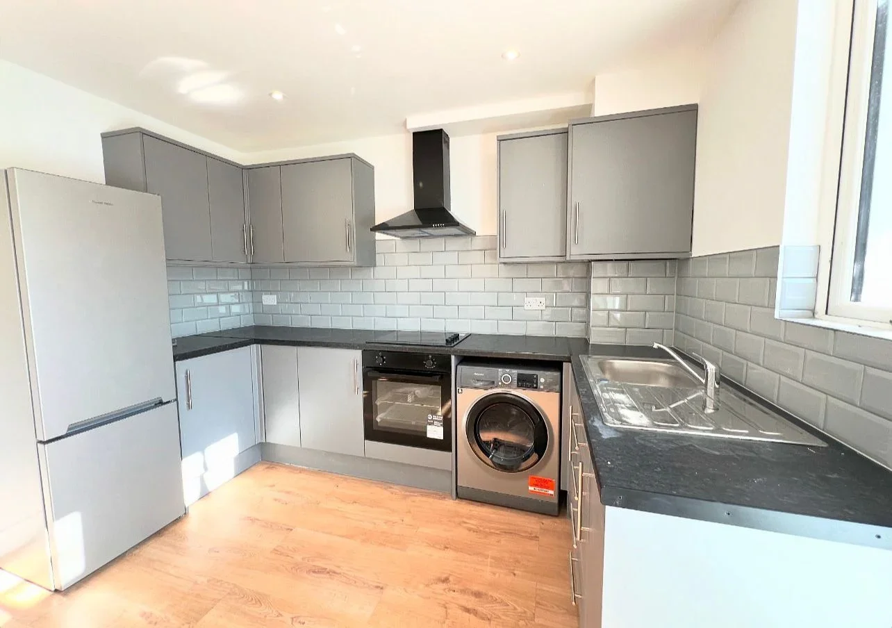 Flat Markhouse Road in Greater London