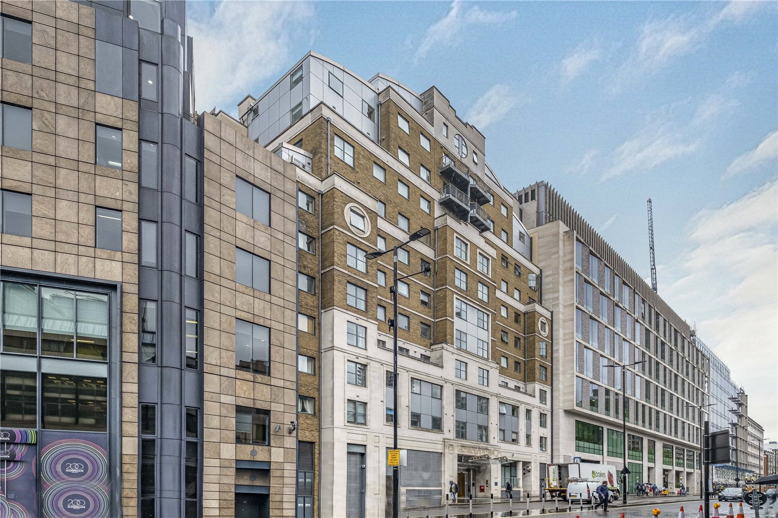 Flat Aldersgate Street in City of London