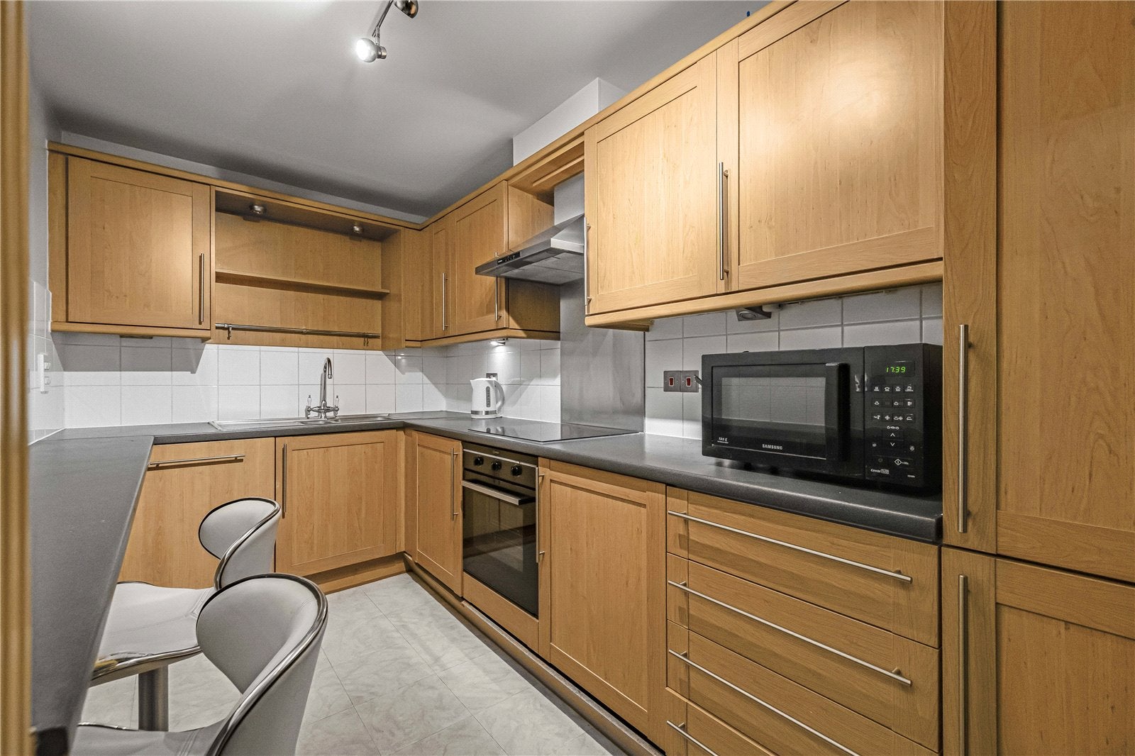 Flat Aldersgate Street in City of London