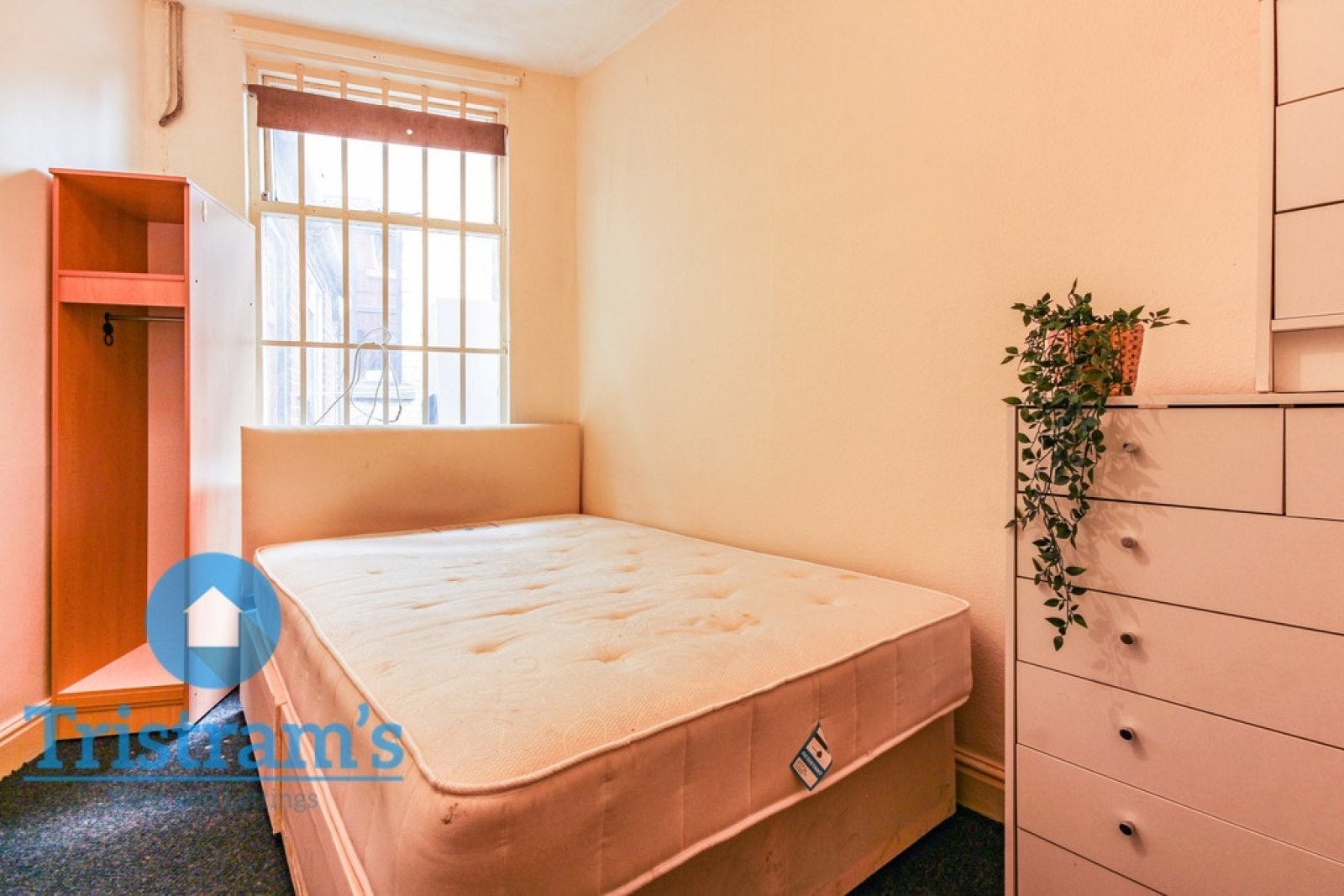 Room Peveril Street in Nottingham