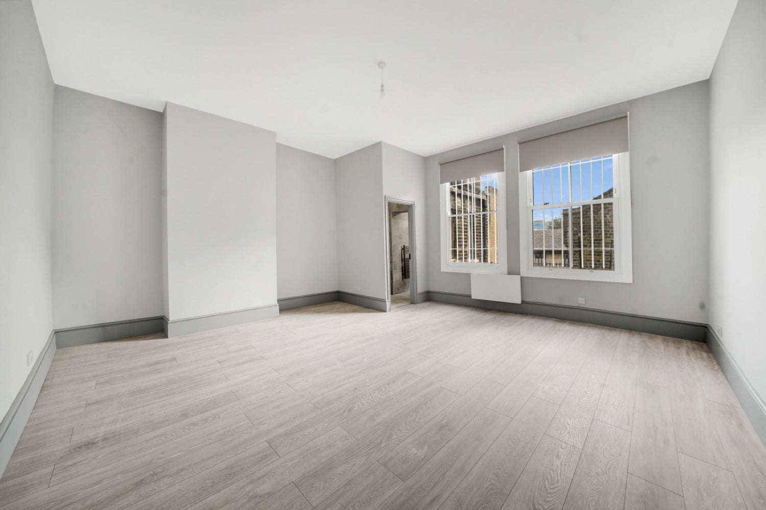 Flat Bethnal Green Road in Greater London