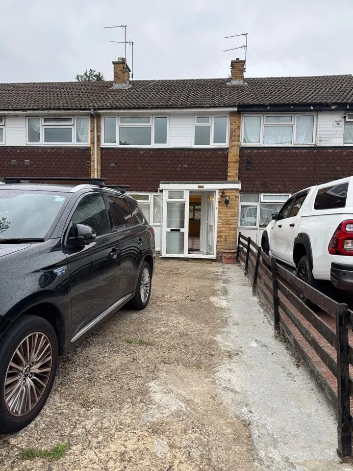 House Channel Close in Greater London