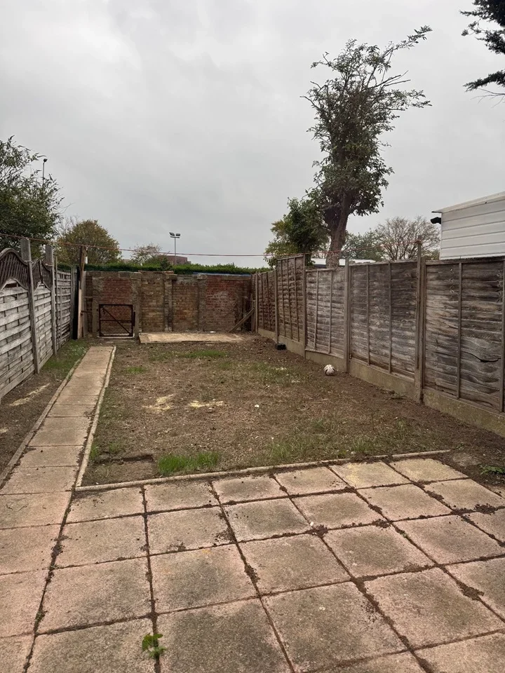 House Channel Close in Greater London