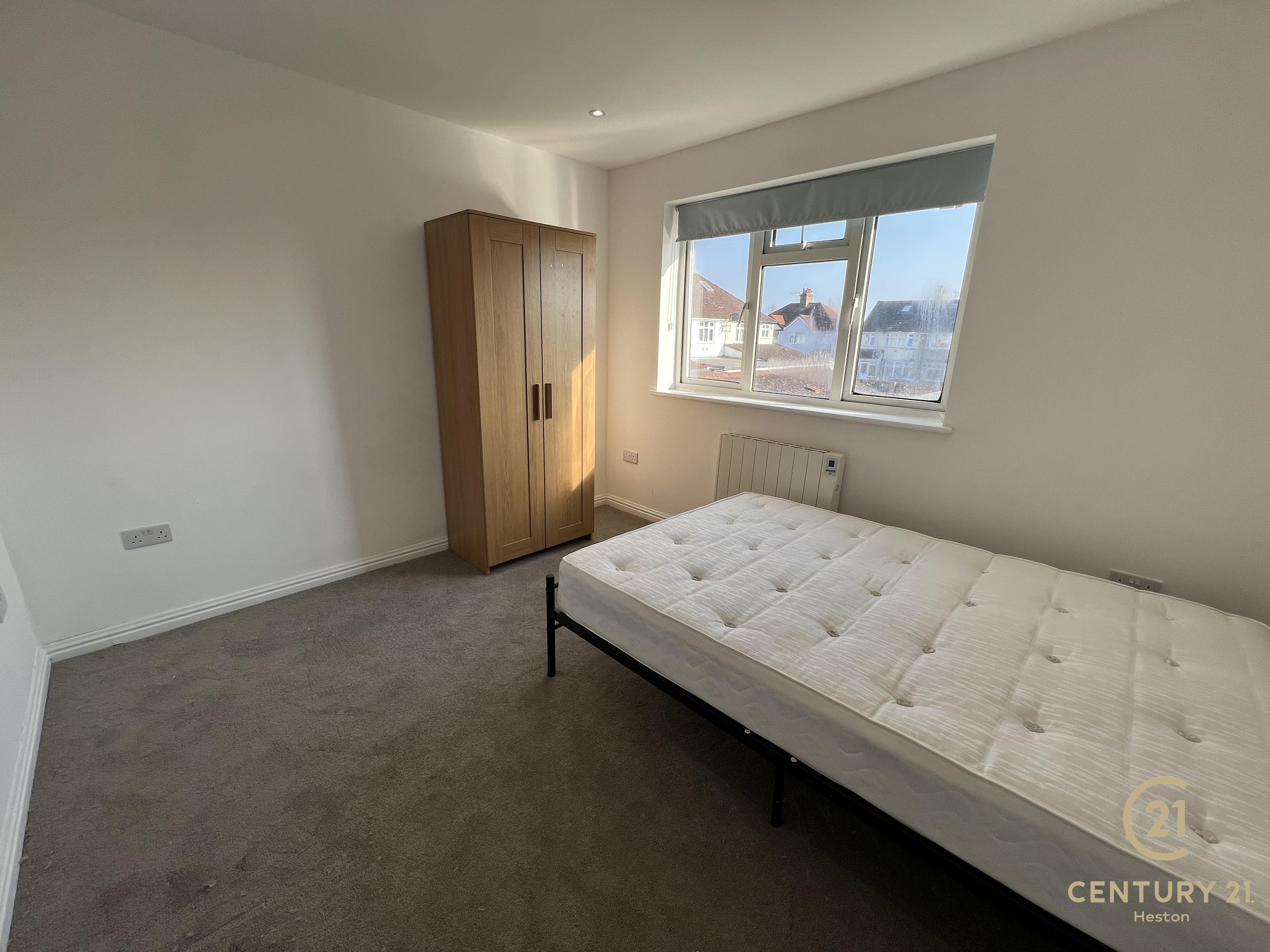 Flat Hinton Avenue in Greater London