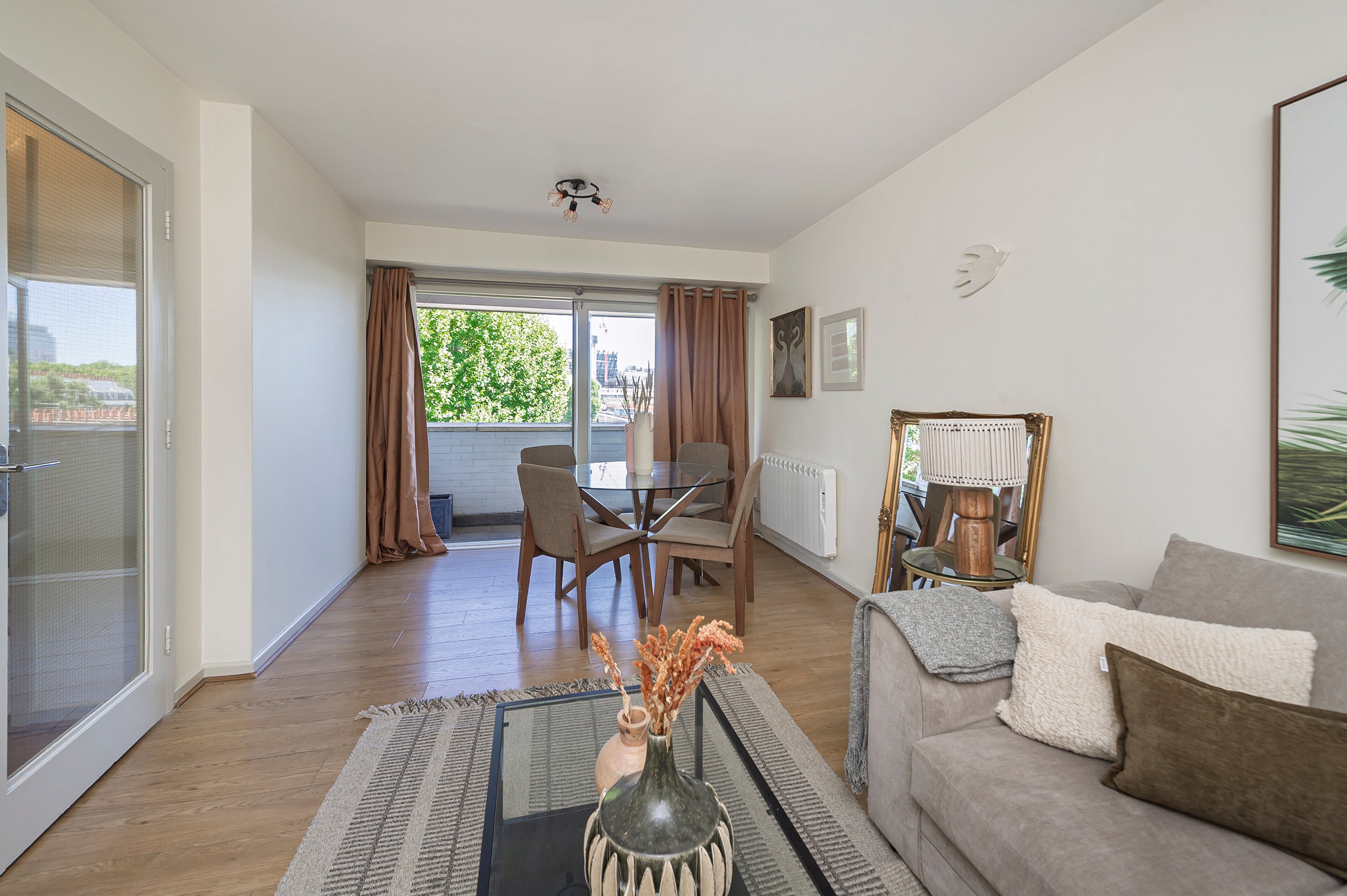 Flat Porchester Square in London