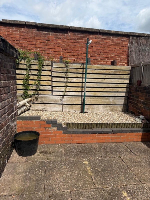 Room Edensor Street in Newcastle-under-Lyme