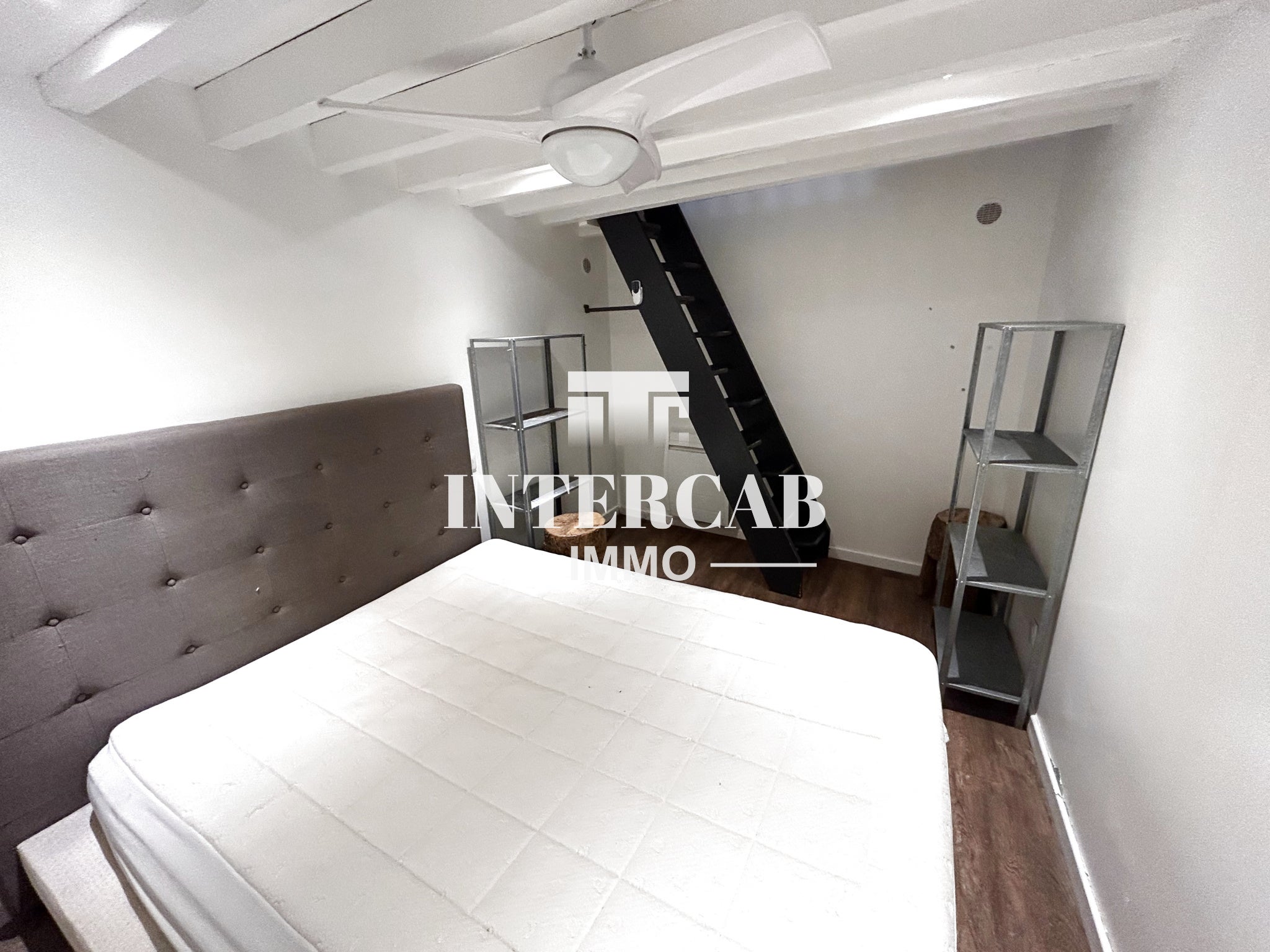 Flat Rue Ruinart de Brimont in Reims