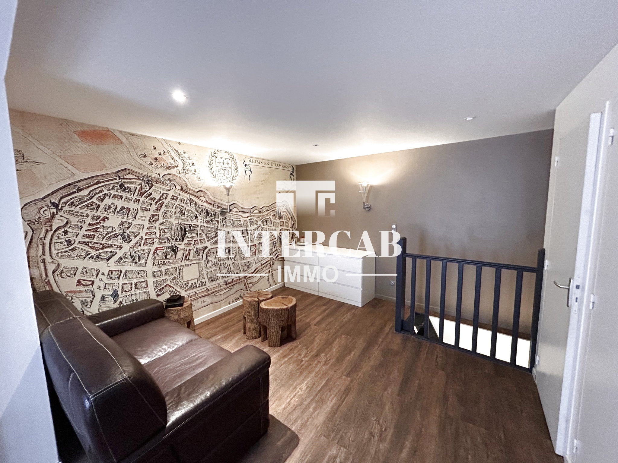 Flat Rue Ruinart de Brimont in Reims