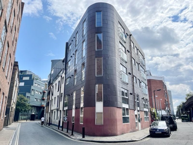 Flat Gibbons Rents in Greater London
