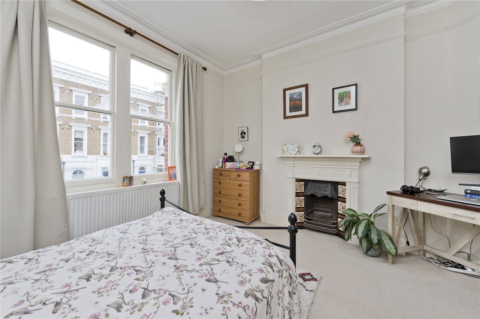 Flat Richmond Way in Greater London