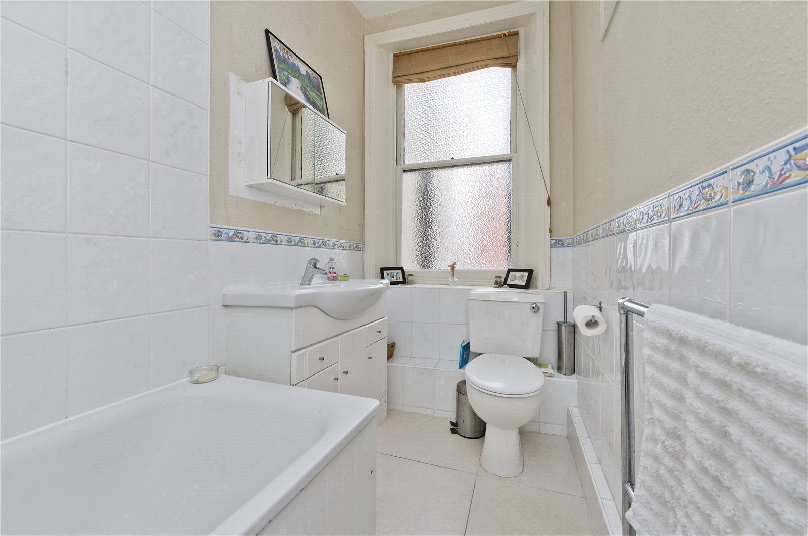Flat Richmond Way in Greater London