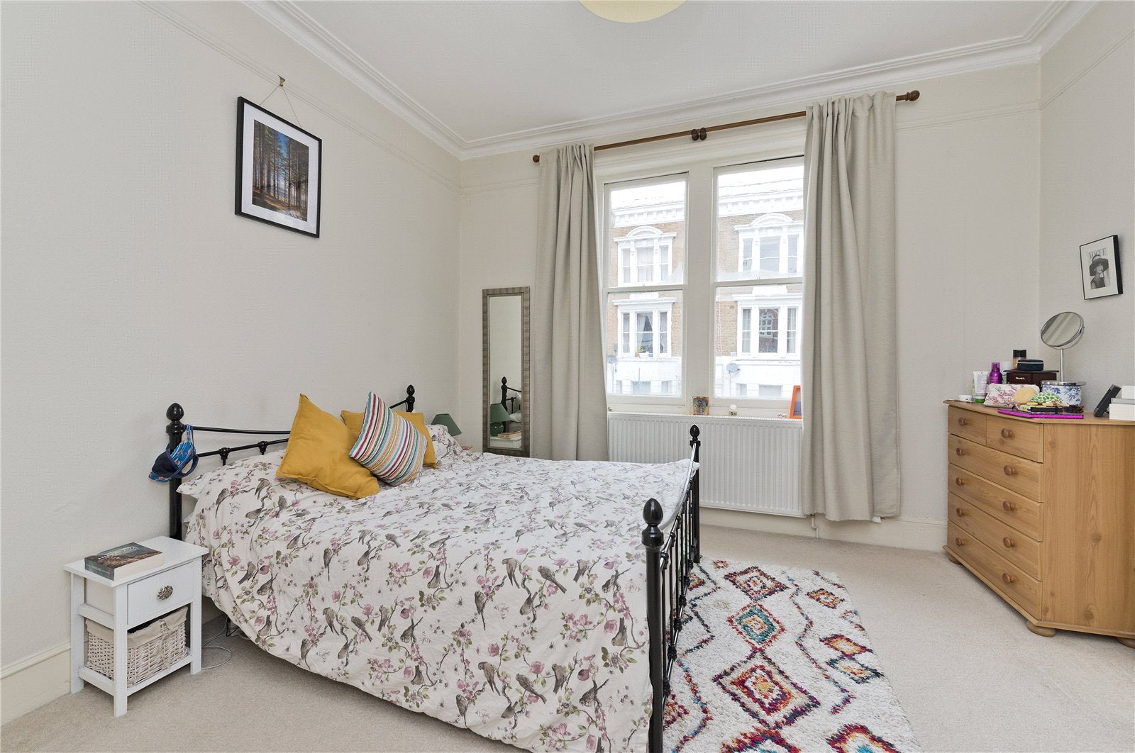 Flat Richmond Way in Greater London