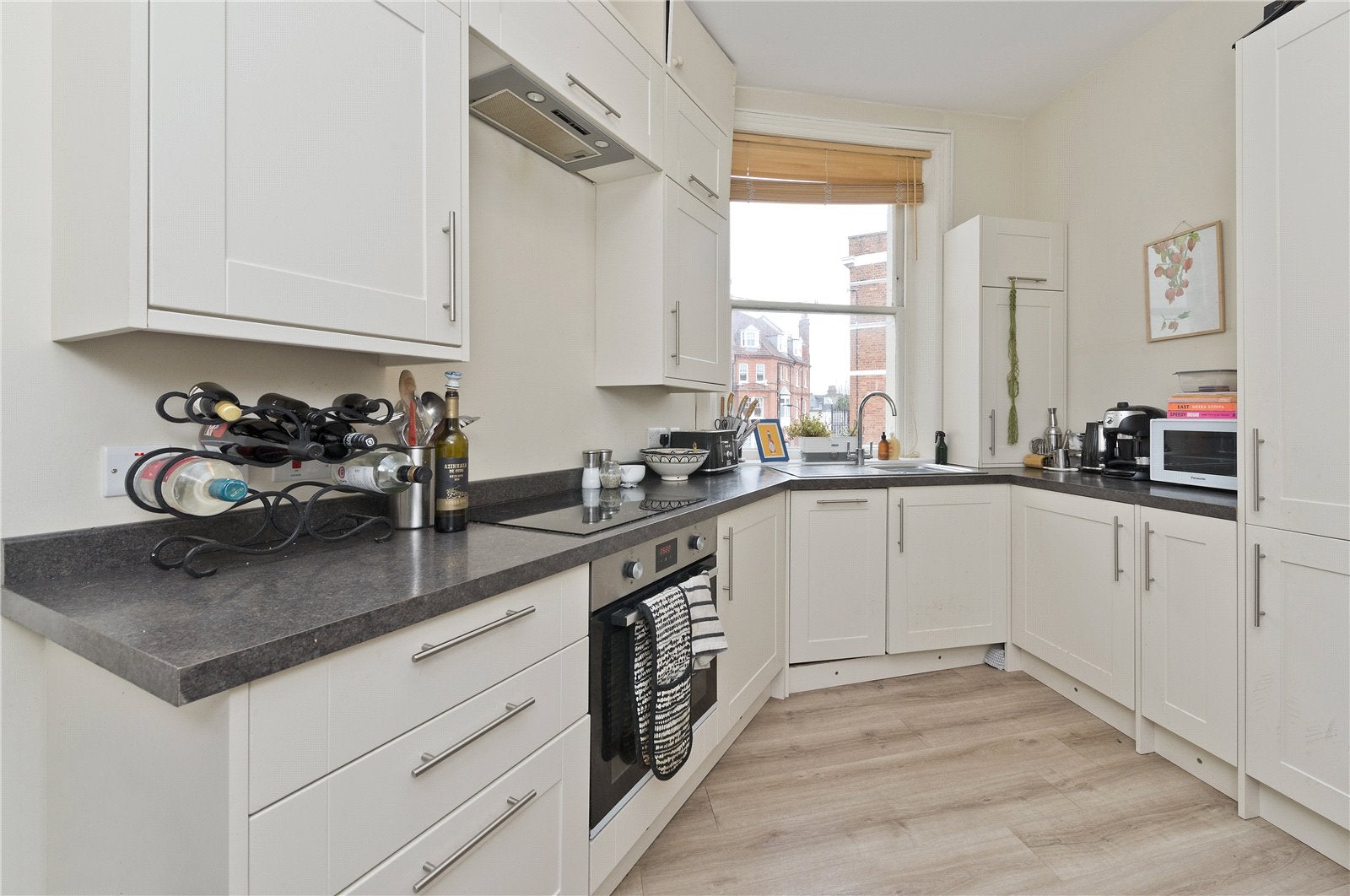 Flat Richmond Way in Greater London