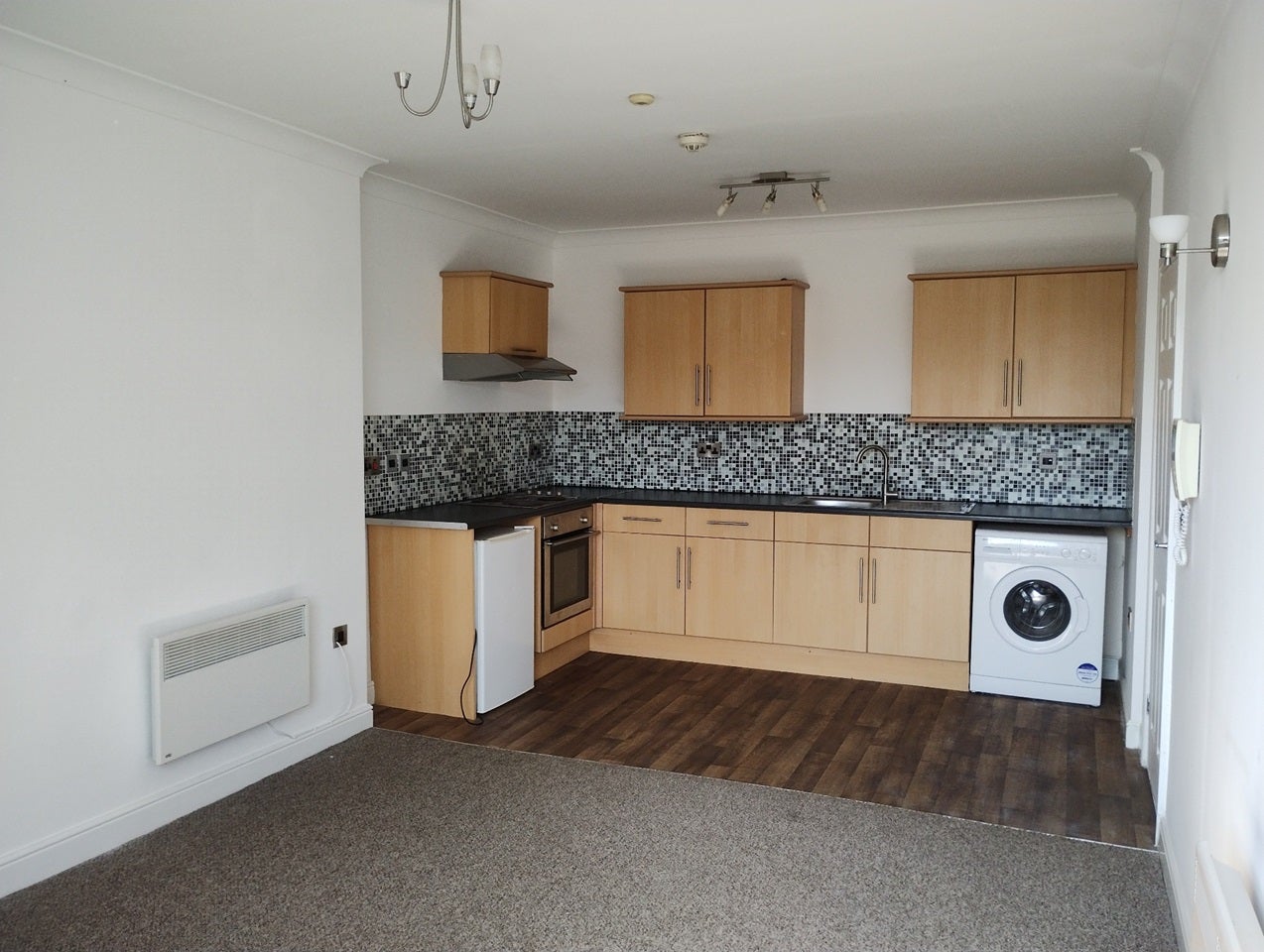 Flat Moorside Avenue in Kirklees
