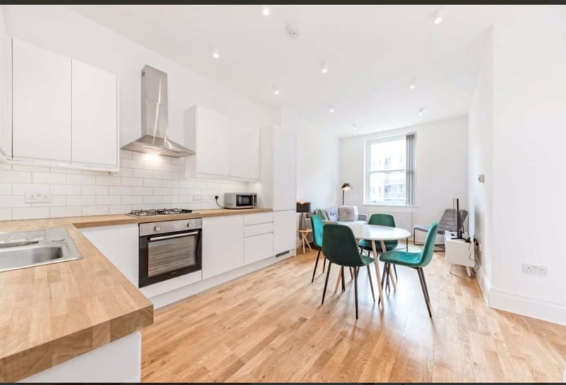 Room Amoy Place in Greater London