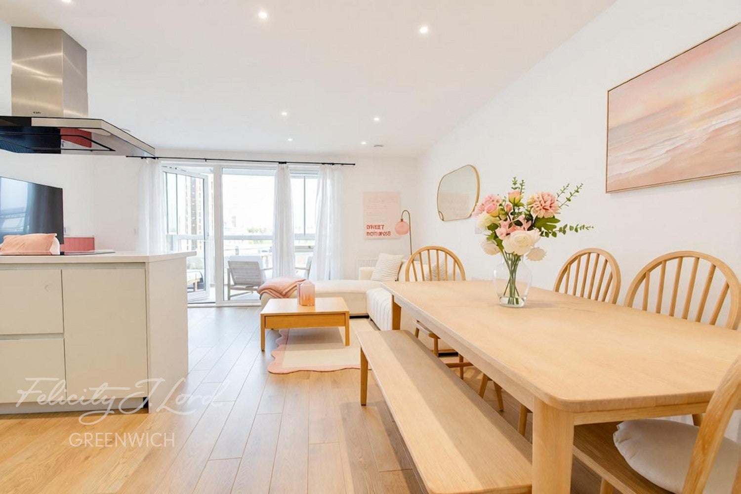 Flat Creekside in Greater London