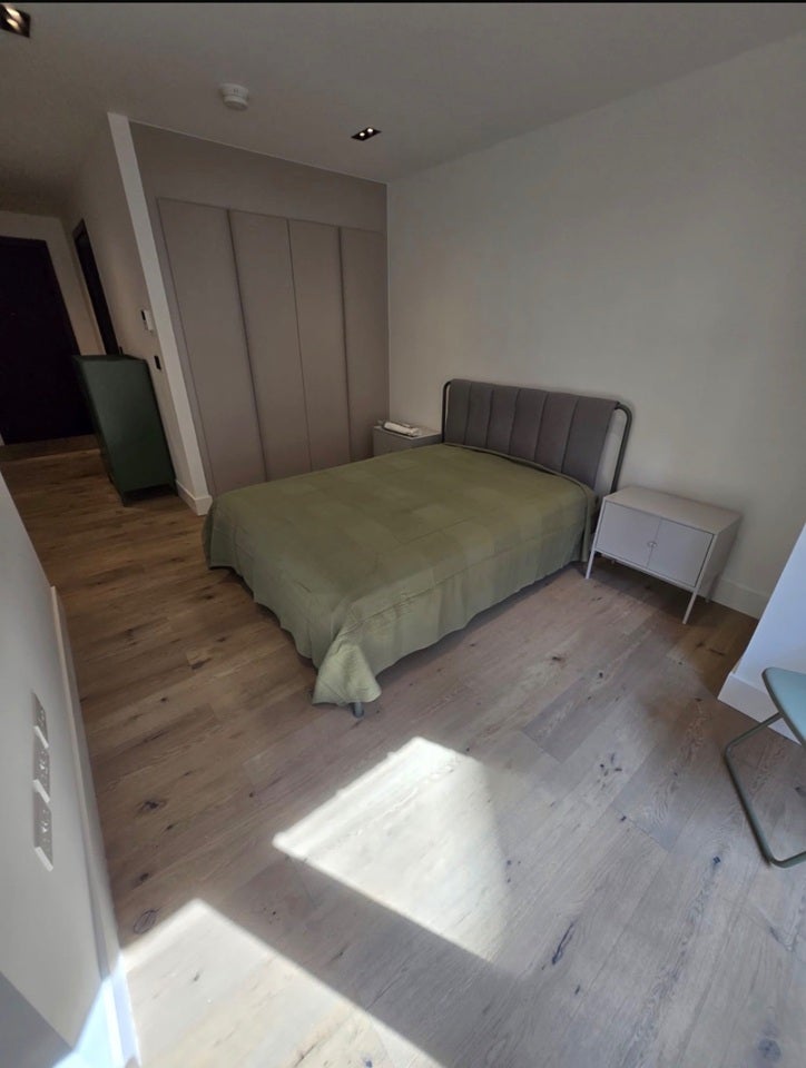 Flat Exchange Gardens in Greater London