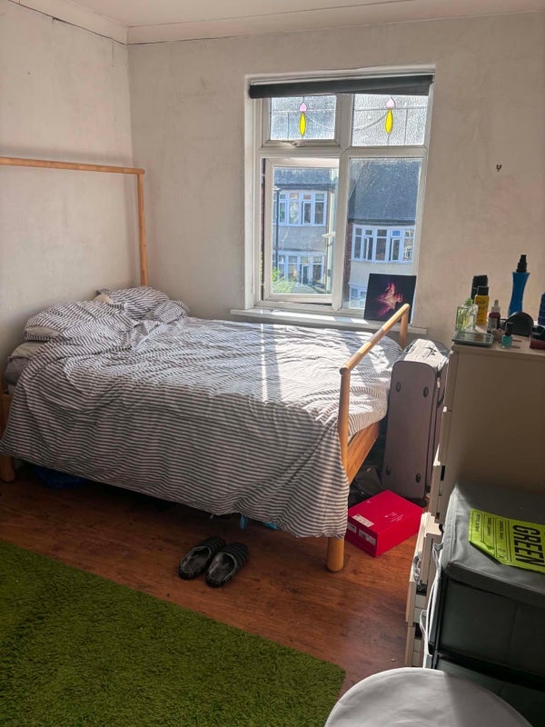 Room Shaftesbury Grove in Newcastle upon Tyne