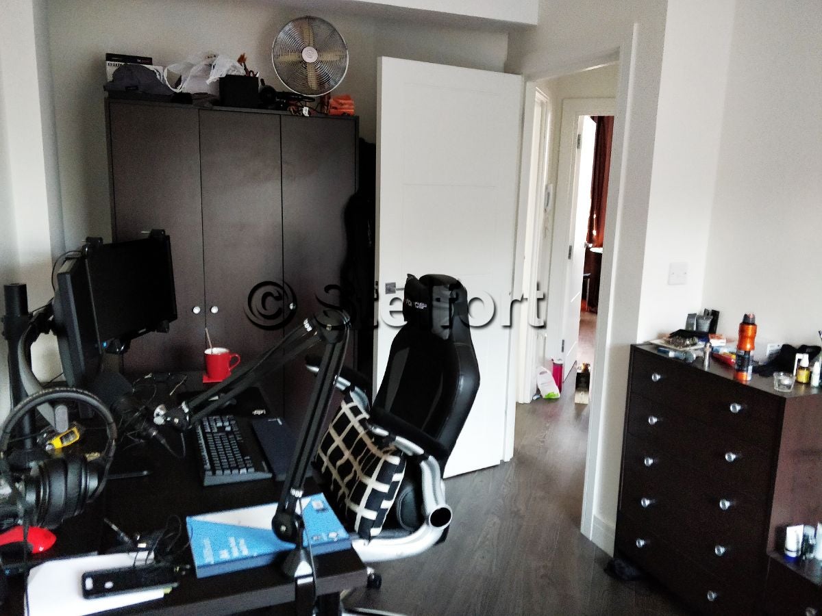 Flat Mottingham Road in Greater London