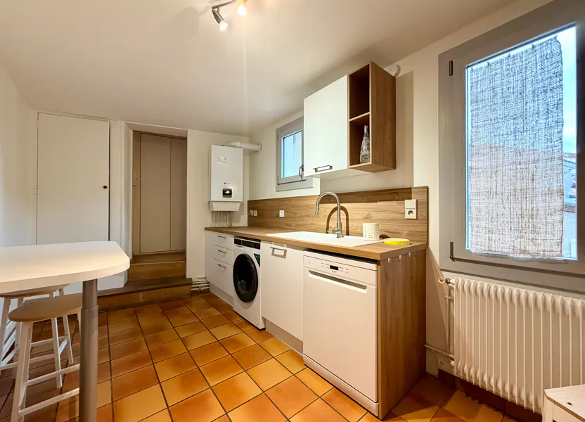 Flat Rue d'Astorg in Toulouse