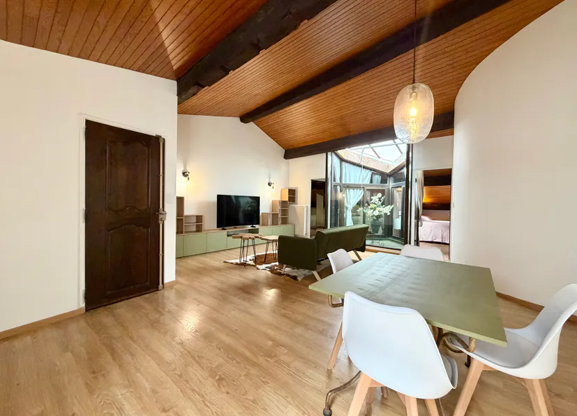Flat Rue d'Astorg in Toulouse