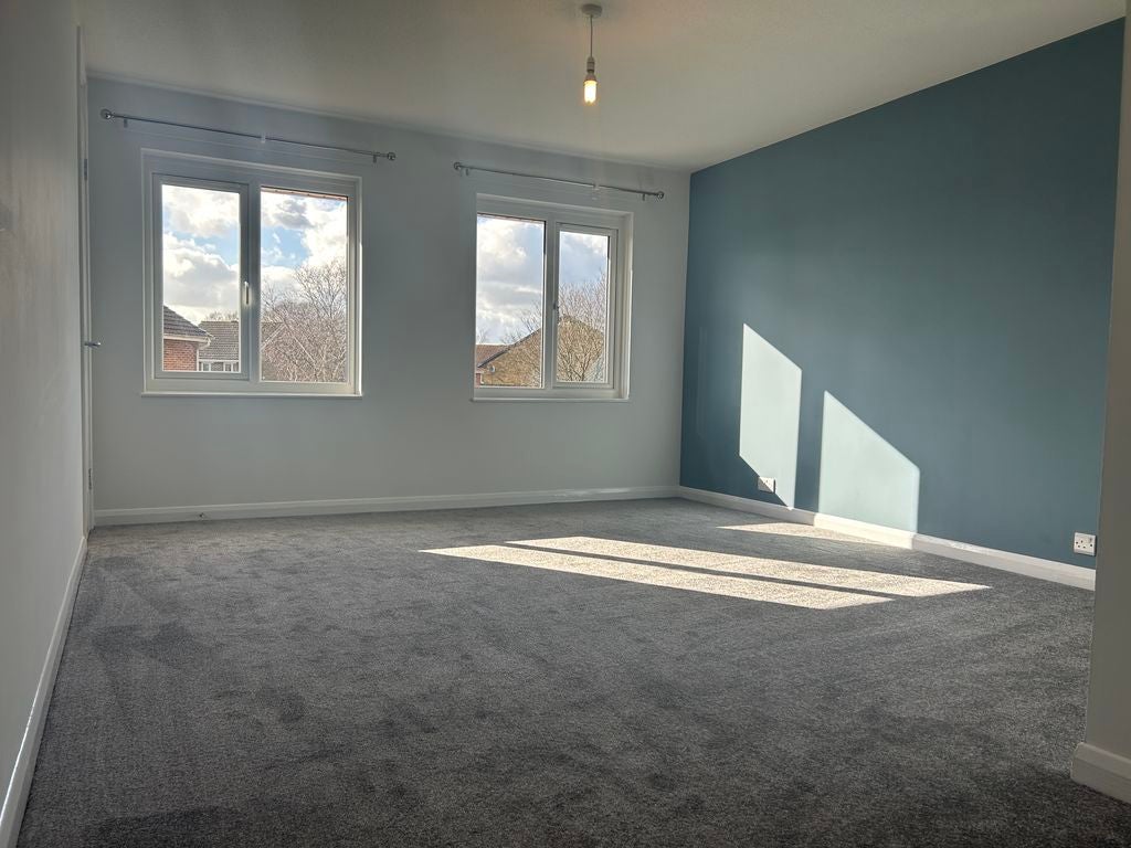 Flat Shannon Road in Stubbington