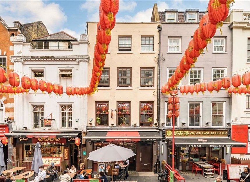 Flat Gerrard Street in City of Westminster