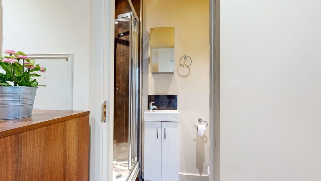 Flat Anson Road in Greater London