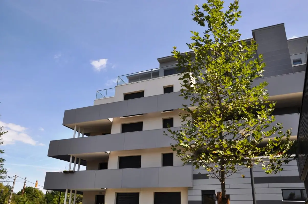 Flat Rue Jules Guesde in Cenon