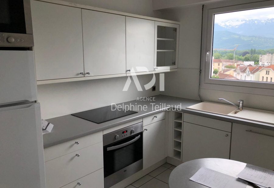 Appartement Avenue Maréchal Randon à Grenoble