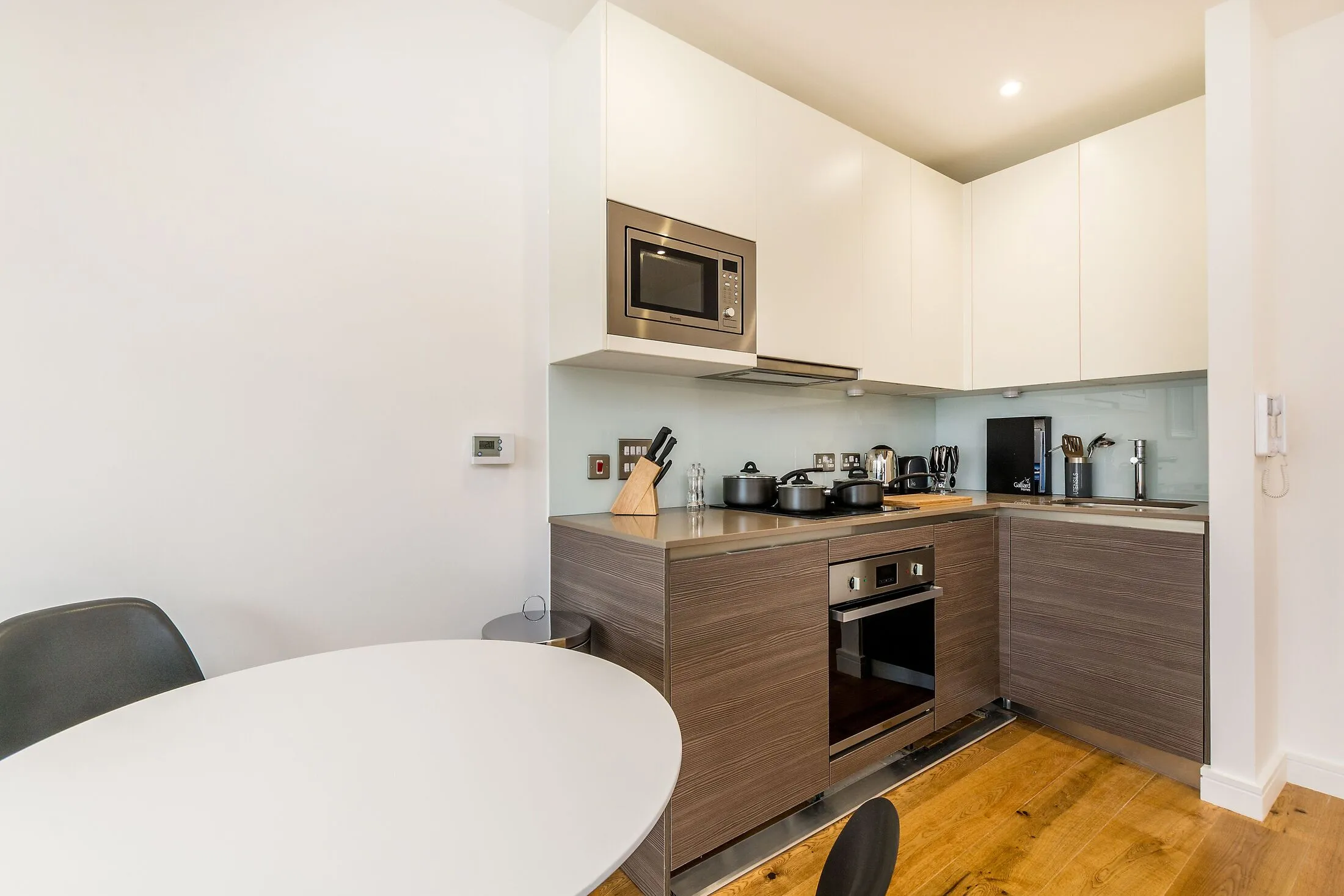 Flat Lampton Road in Greater London