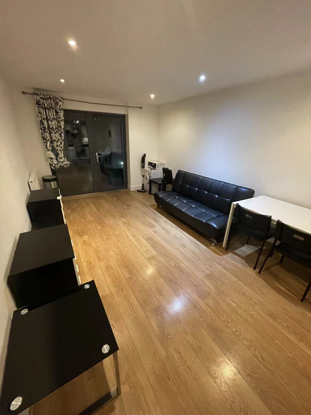 Flat Jude Street in Greater London