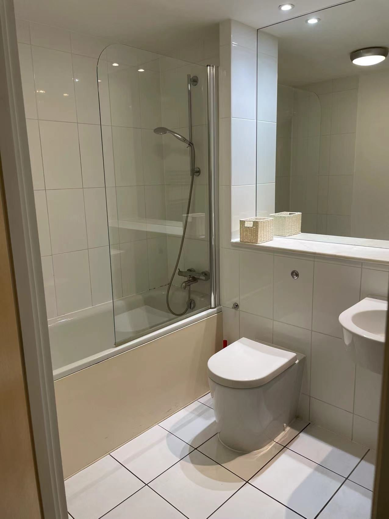 Flat Jude Street in Greater London