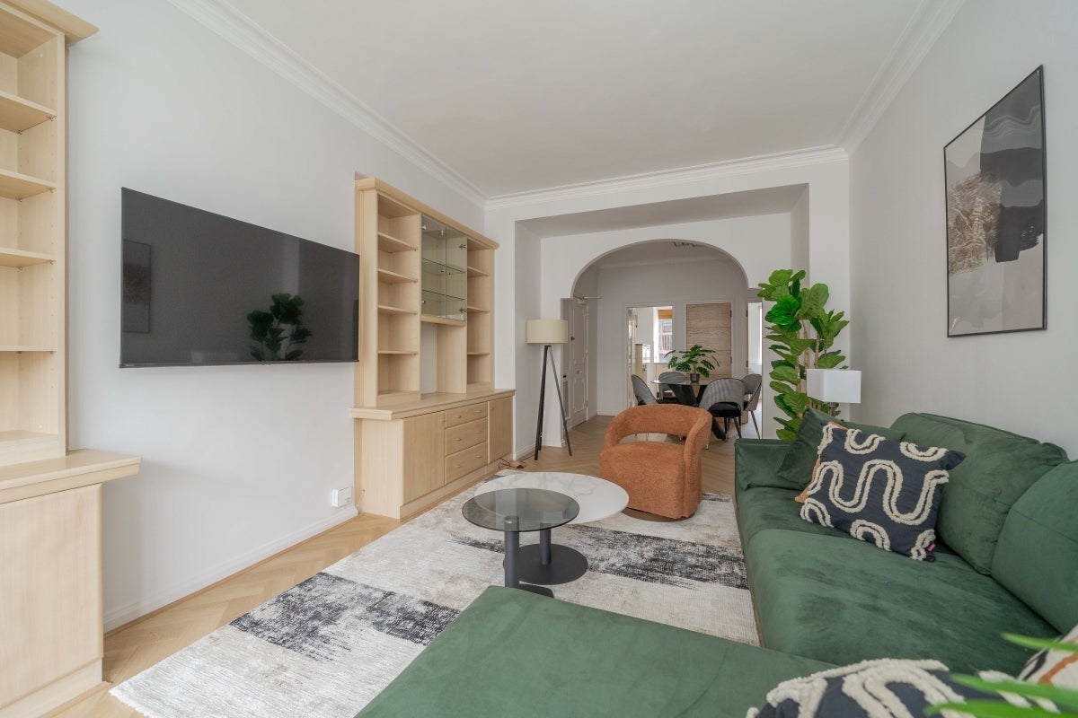Flat Queensborough Terrace in City of Westminster