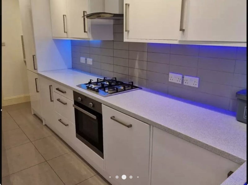 Flat Bellingham Road in Greater London