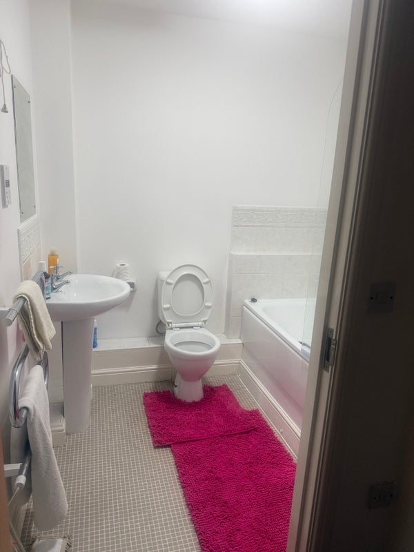 Room Hilditch Close in Manchester