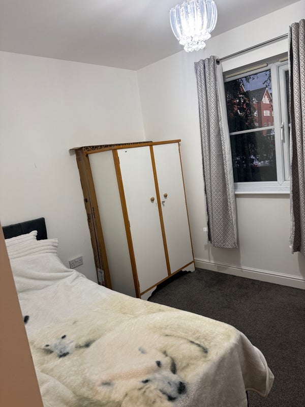 Room Hilditch Close in Manchester