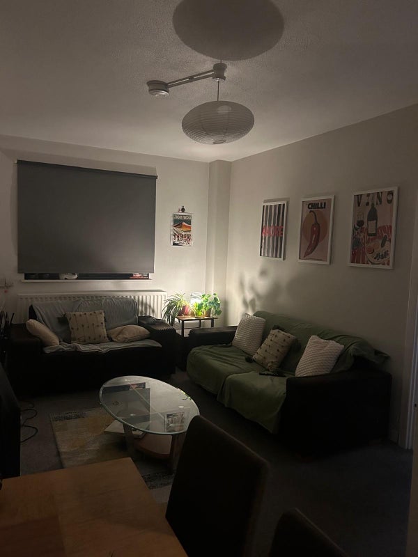 Room West Lane in Greater London