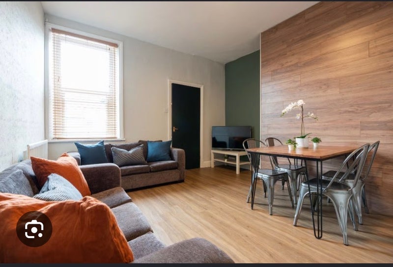 Room Doncaster Road in Newcastle upon Tyne