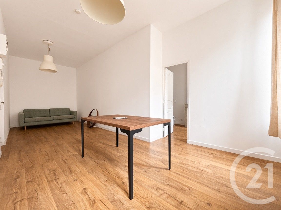 Flat Rue Jules Moulet in Marseille