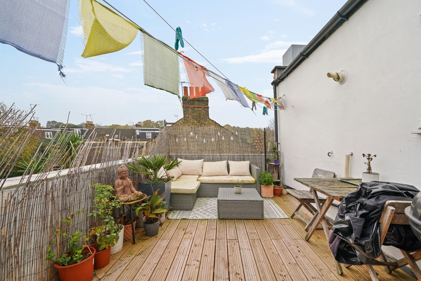 Flat Woolwich Road in Greater London