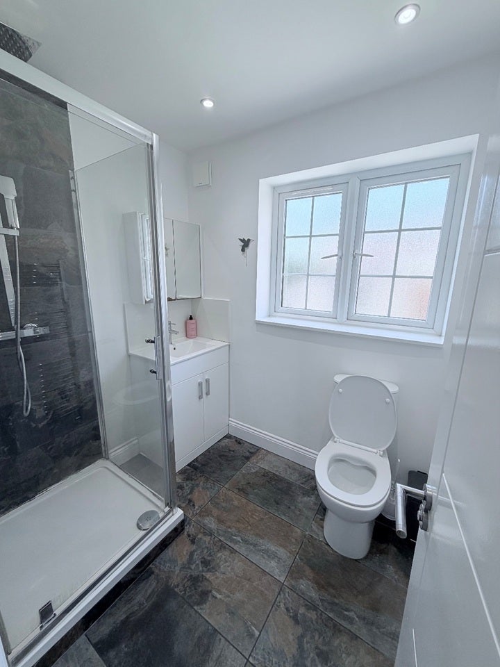 Room Dunnock Road in Greater London