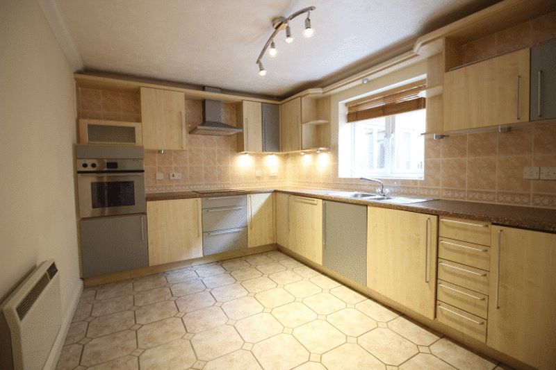 Flat Thorpe Road in Peterborough