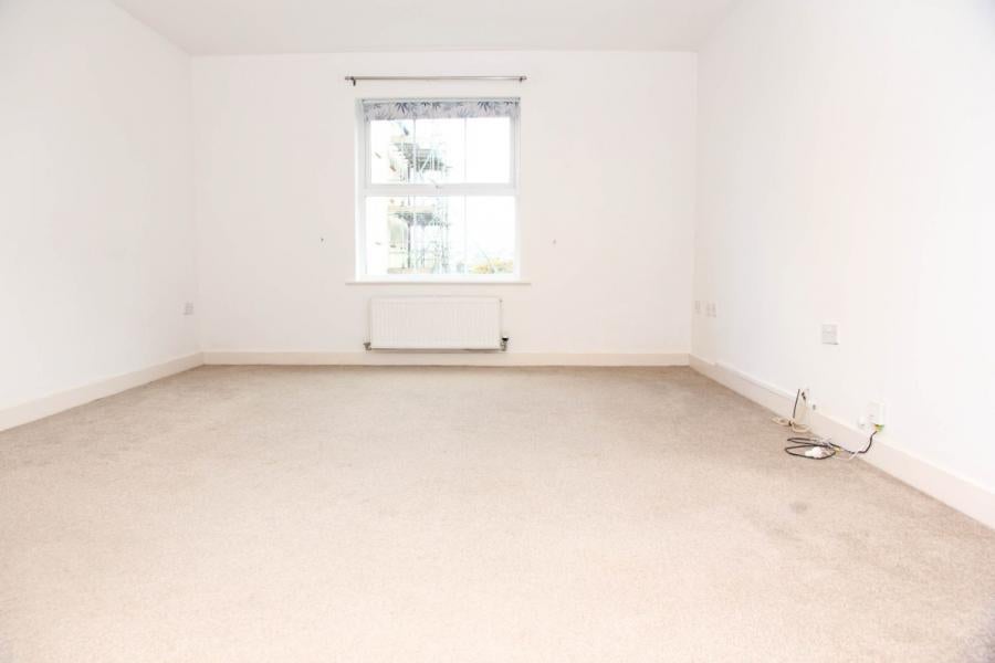 Flat Wheal Sperries Way in Newbridge