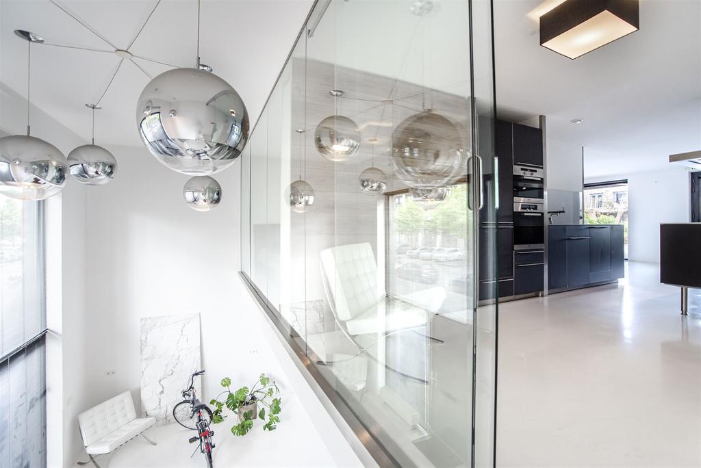 Appartement te koop: Lodewijk Pincoffsweg 390, Rotterdam