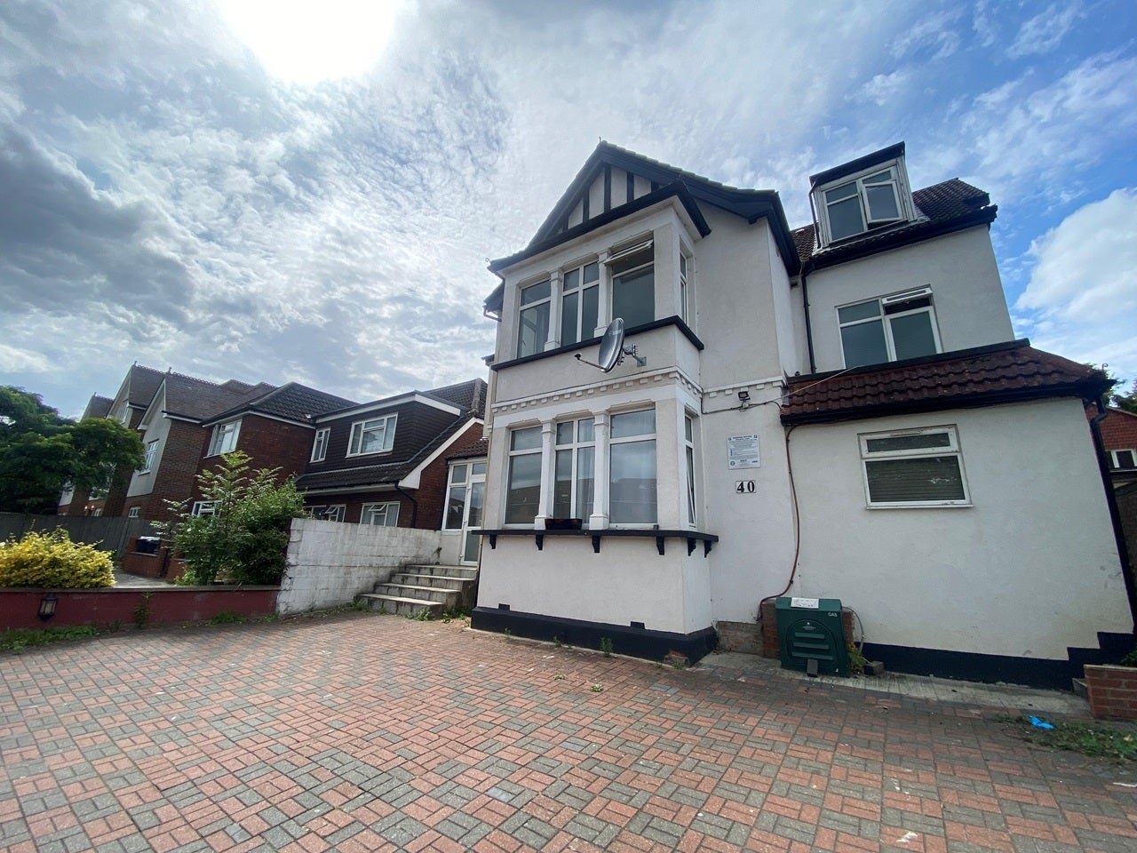 Room Brighton Road in Greater London