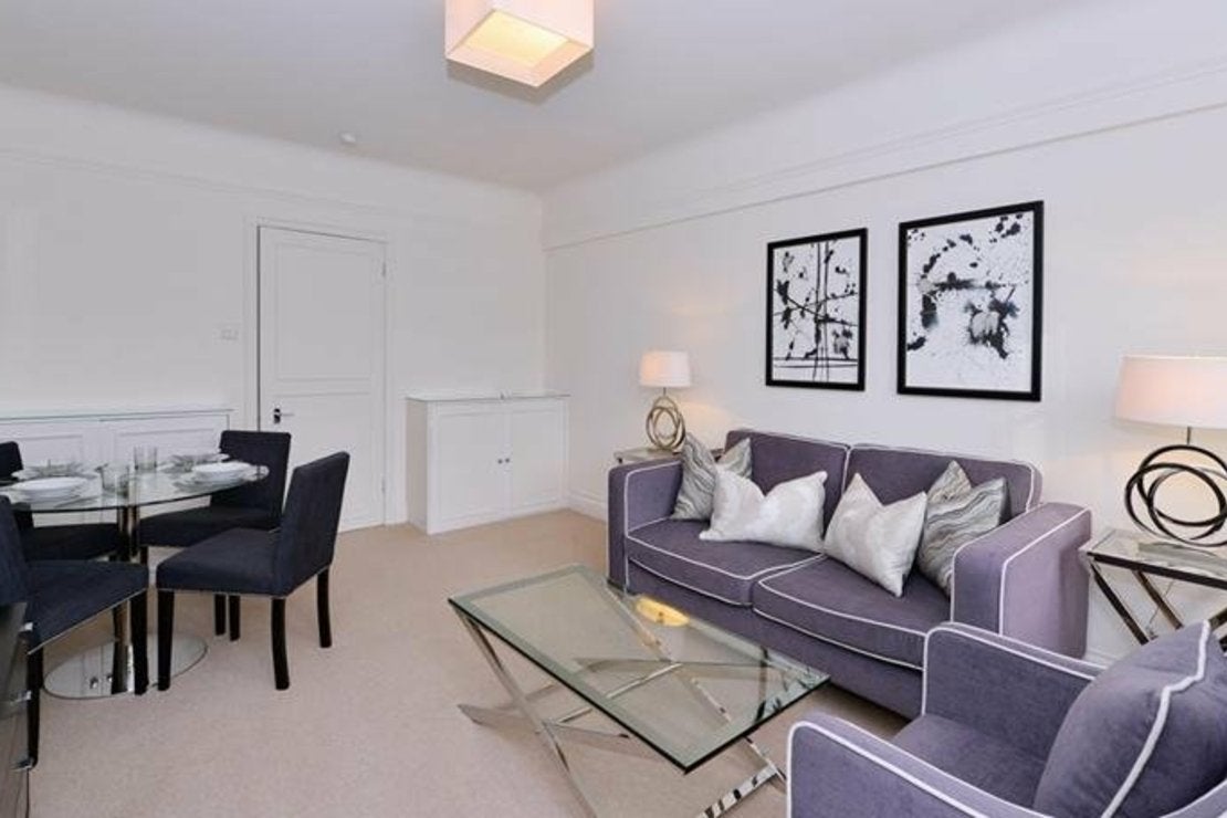 Flat Fulham Road in Greater London