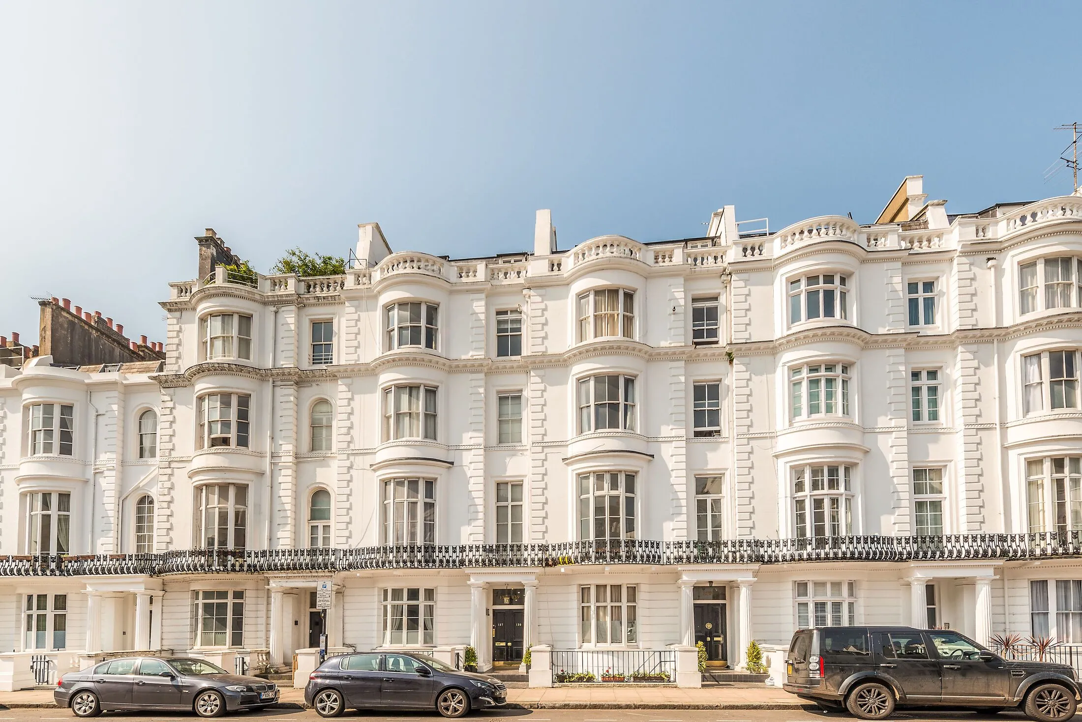 Flat Gloucester Mews West in City of Westminster